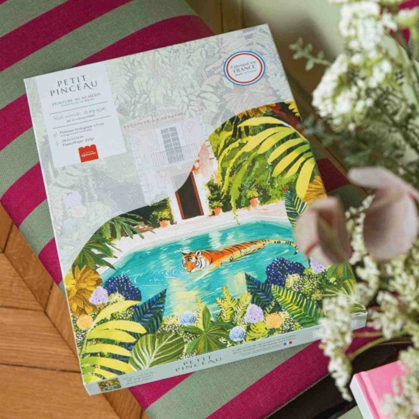 La Petite Épicerie – Malen nach Zahlen | Tiger im Pool